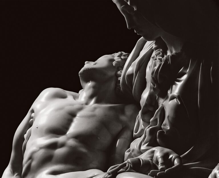 Pieta_Michelangelo